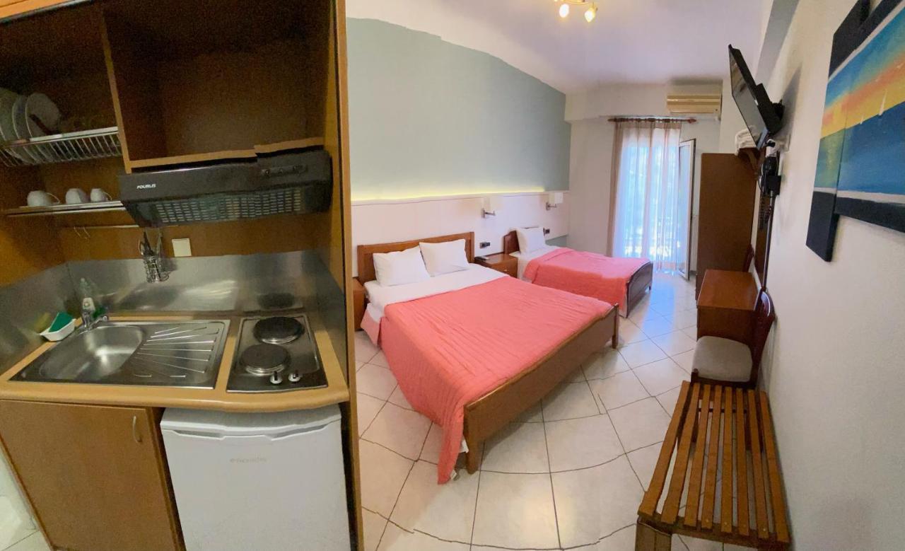Paradosi Rooms Igoumenitsa Exterior foto