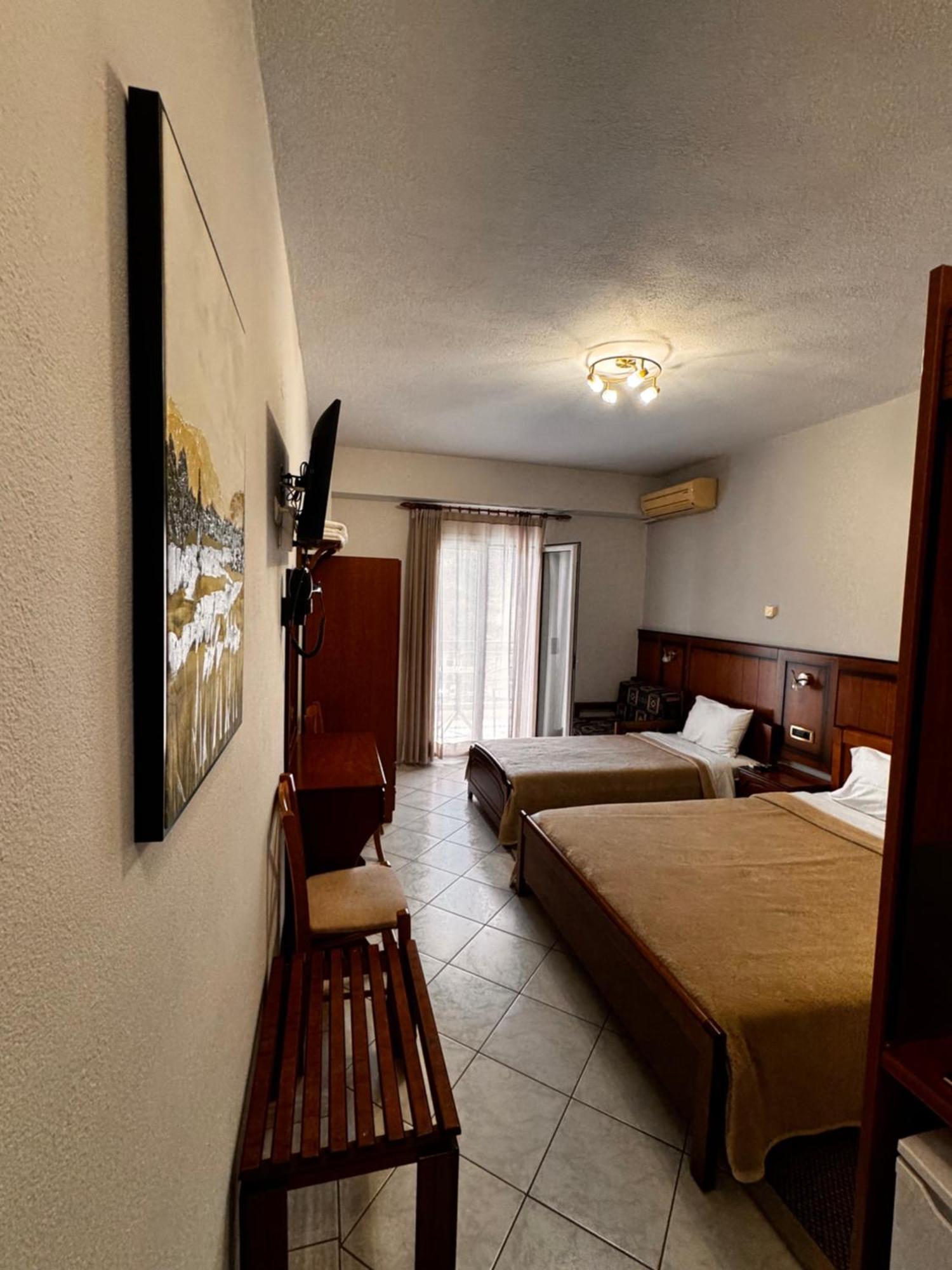 Paradosi Rooms Igoumenitsa Exterior foto